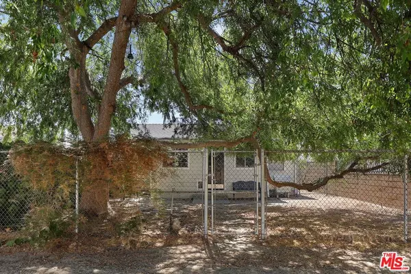 Sun Valley, CA 91352,10730 Roscoe BLVD