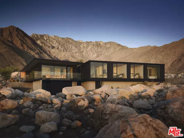 2336 Winter Sun DR, Palm Springs, CA 92262