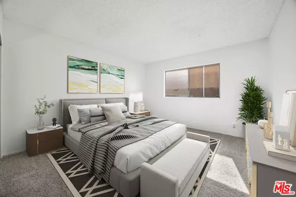 Encino, CA 91316,5400 Newcastle AVE #66