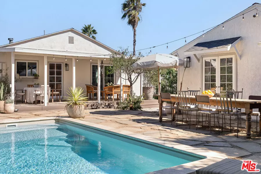 6147 Colfax AVE, North Hollywood, CA 91606