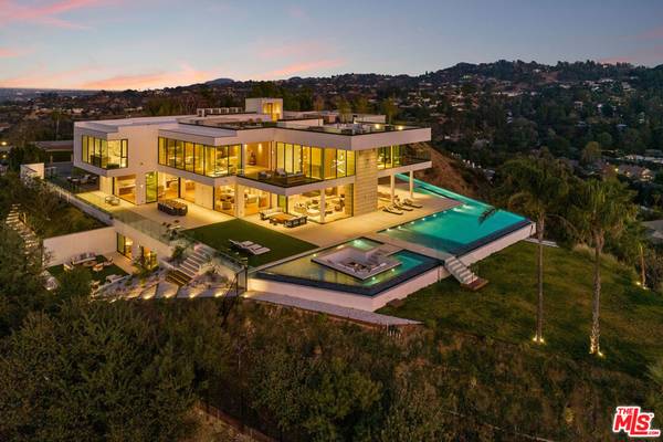 16187 Royal Oak RD, Encino, CA 91436