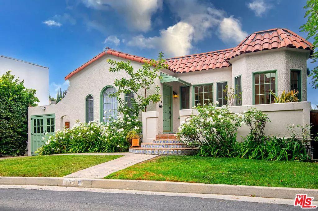 Los Angeles, CA 90026,1556 Murray CIR