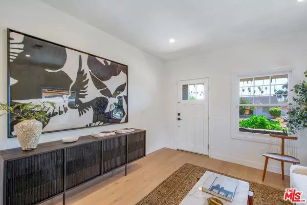 Los Angeles, CA 90018,2347 W 29th PL