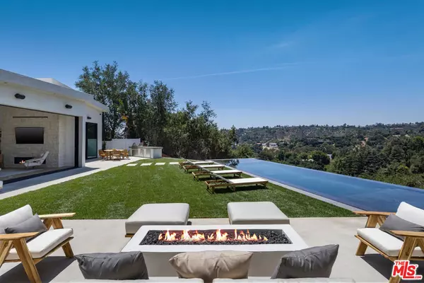 9715 Arby DR, Beverly Hills, CA 90210