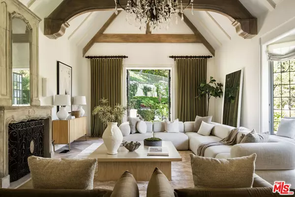 Los Angeles, CA 90077,10950 Bellagio RD