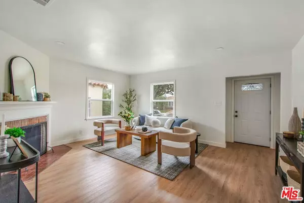 4325 W 58th PL, Los Angeles, CA 90043