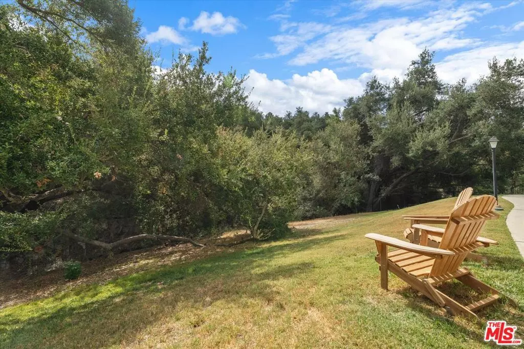 Calabasas, CA 91302,23635 Park Capri #32