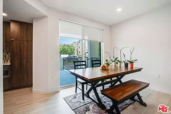 Los Angeles, CA 90035,1021 S Shenandoah ST #101