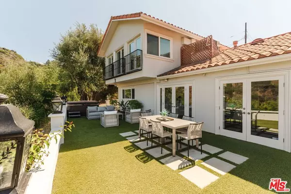 3530 Coy DR, Sherman Oaks, CA 91423