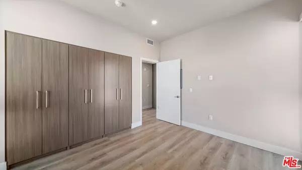 Los Angeles, CA 90006,927 Fedora ST #308