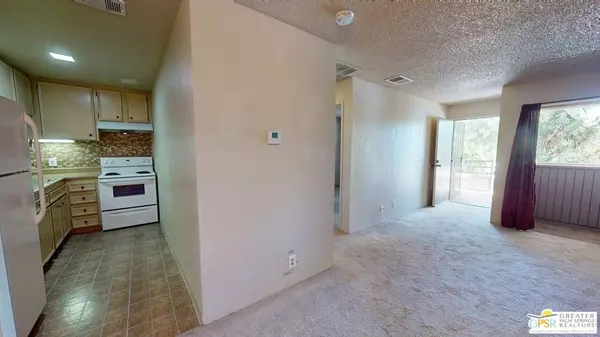 Palm Springs, CA 92262,2857 N Los Felices RD #210