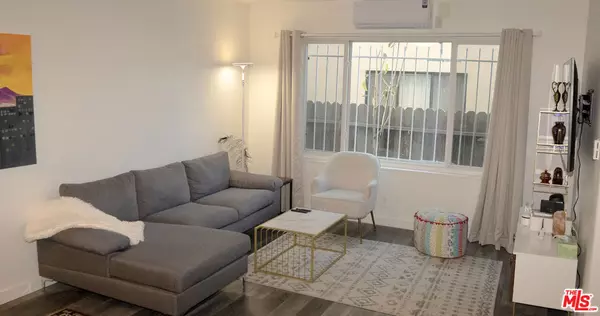 Los Angeles, CA 90049,11670 W Sunset BLVD #104