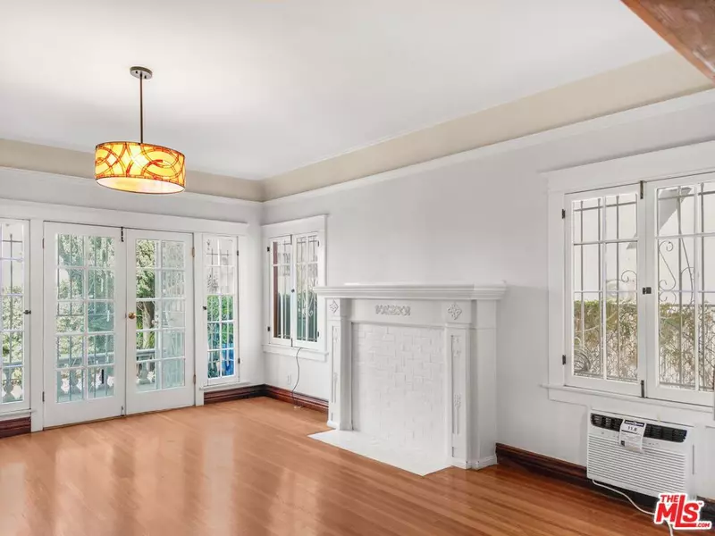 1944 Argyle AVE #4, Los Angeles, CA 90068