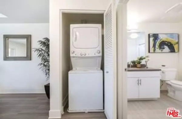 Glendale, CA 91204,521 W Colorado ST #405