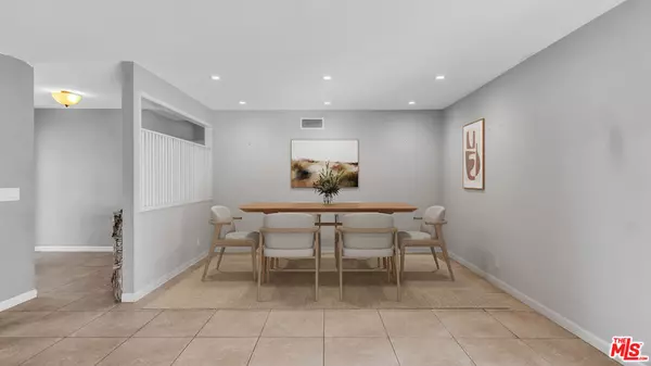 Palm Springs, CA 92262,494 N Monterey RD