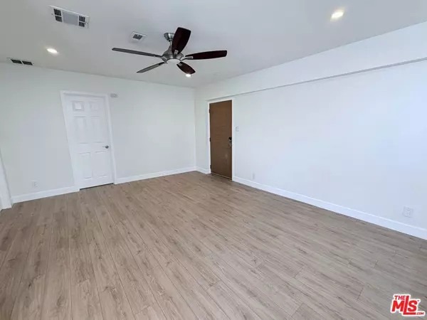 Los Angeles, CA 90034,8610 Cadillac AVE #8608