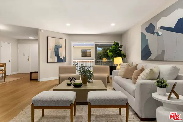 Sherman Oaks, CA 91403,4542 Willis AVE #206