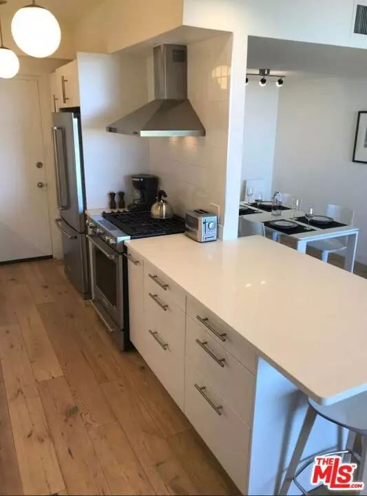 Los Angeles, CA 90027,4411 Los Feliz BLVD #1105