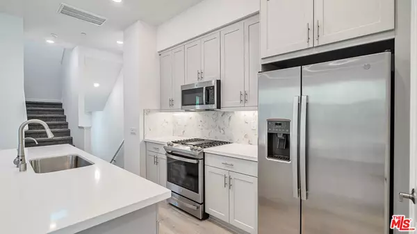 San Pedro, CA 90732,1679 Lexington LN