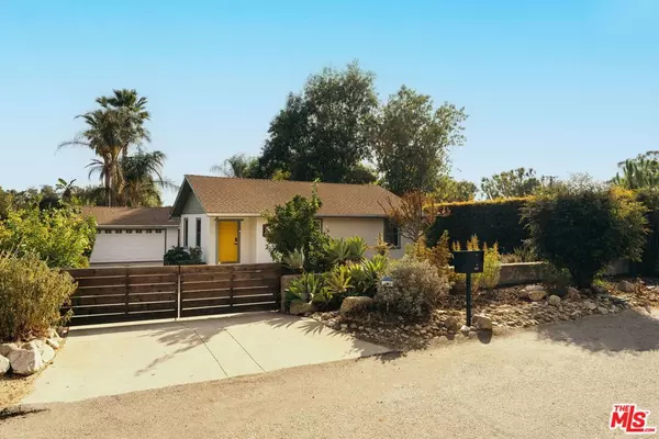 Altadena, CA 91001,834 W Altadena DR