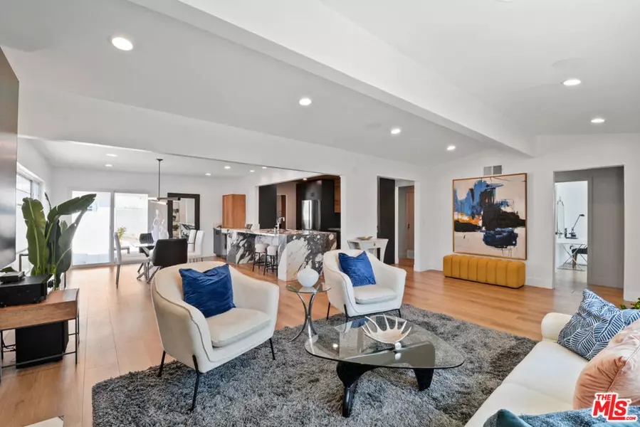 5681 E Vernon ST, Long Beach, CA 90815