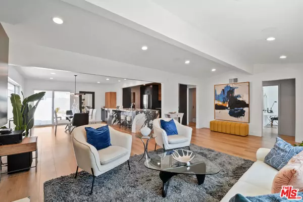 5681 E Vernon ST, Long Beach, CA 90815