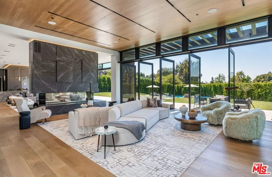 615 N Faring RD, Los Angeles, CA 90077