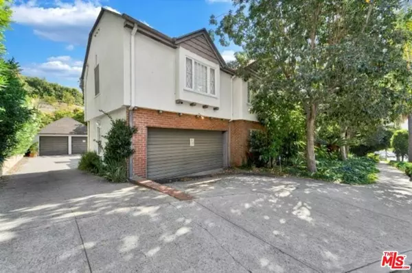Los Angeles, CA 90049,11378 Ovada PL