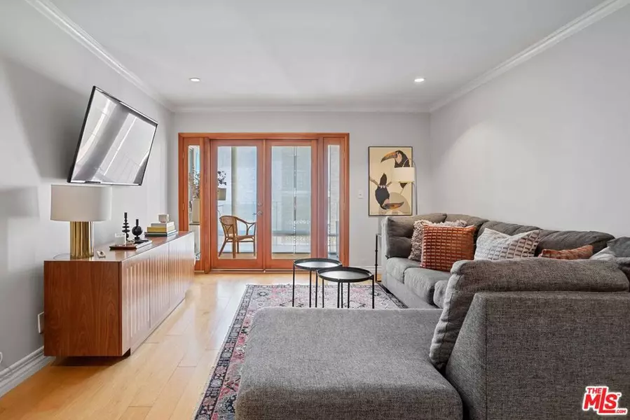 705 Westmount DR #209, West Hollywood, CA 90069
