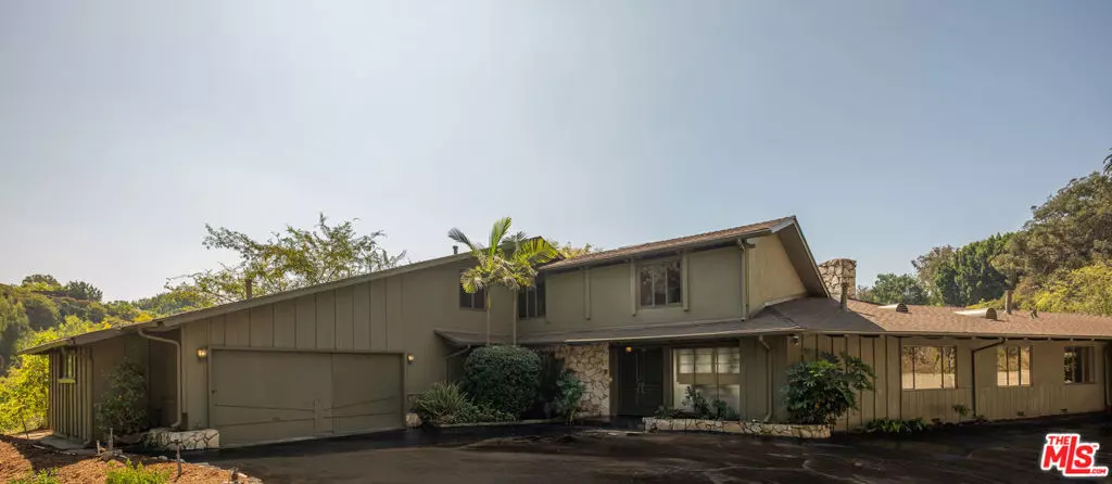 Los Angeles, CA 90069,1365 N Wetherly DR