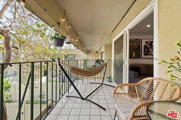 Studio City, CA 91602,11138 Aqua Vista ST #63