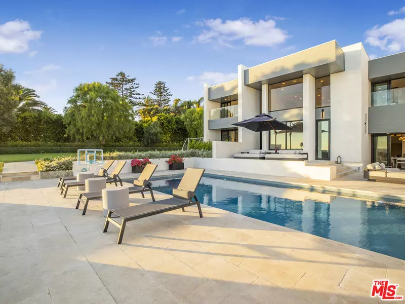 30020 Morning View Dr, Malibu, CA 90265