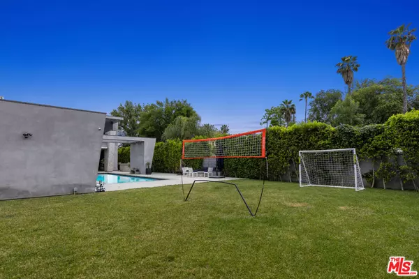 Tarzana, CA 91356,5365 Vanalden AVE