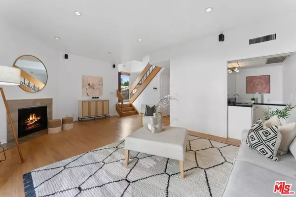 1103 S Westgate AVE #1, Los Angeles, CA 90049