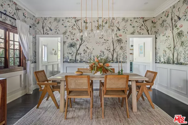 Los Angeles, CA 90036,358 S Sycamore AVE