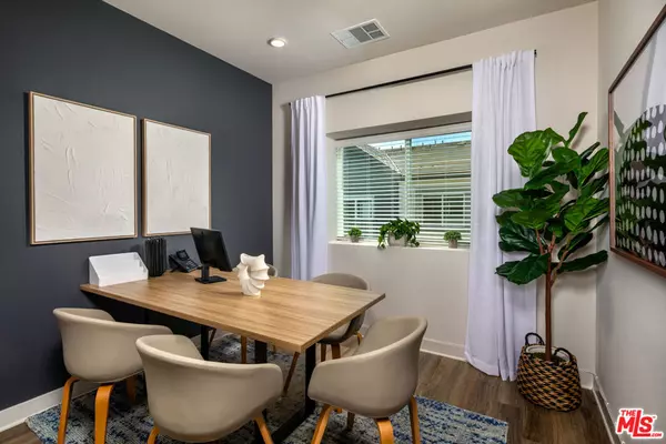 Fontana, CA 92335,13995 Foothill BLVD #4714