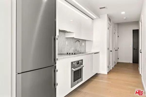 1050 S Grand AVE #1405, Los Angeles, CA 90015