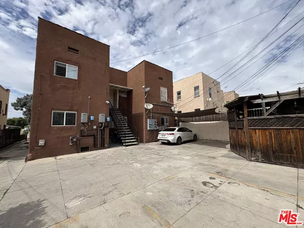 Los Angeles, CA 90016,2006 S Harcourt AVE