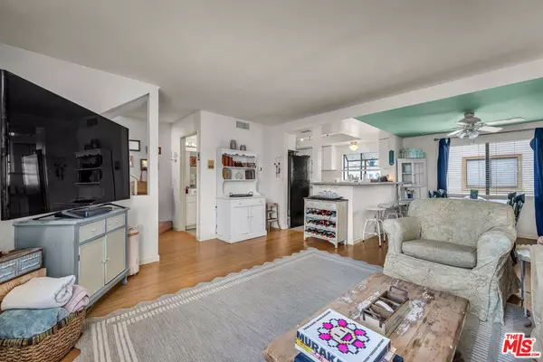 14715 Saticoy ST #9, Van Nuys, CA 91405