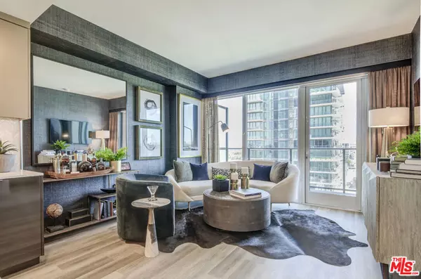 San Diego, CA 92103,525 Olive Street #301