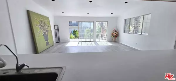 Santa Monica, CA 90404,2016 20th ST #3