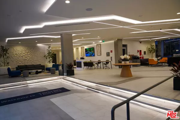 Glendale, CA 91203,414 N Orange ST #210