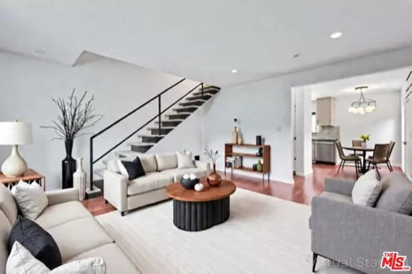 North Hollywood, CA 91601,5529 Cartwright AVE #1/2