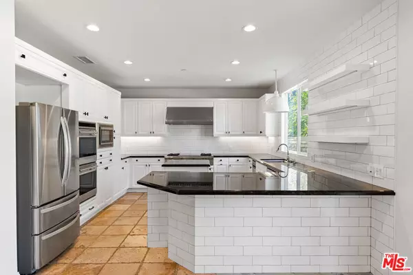Agoura Hills, CA 91301,1952 Hazel Nut CT
