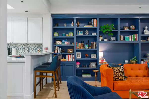 Los Angeles, CA 90049,11740 W Sunset BLVD #14