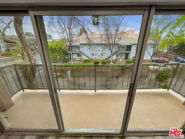 Sherman Oaks, CA 91403,14850 Hesby ST #203