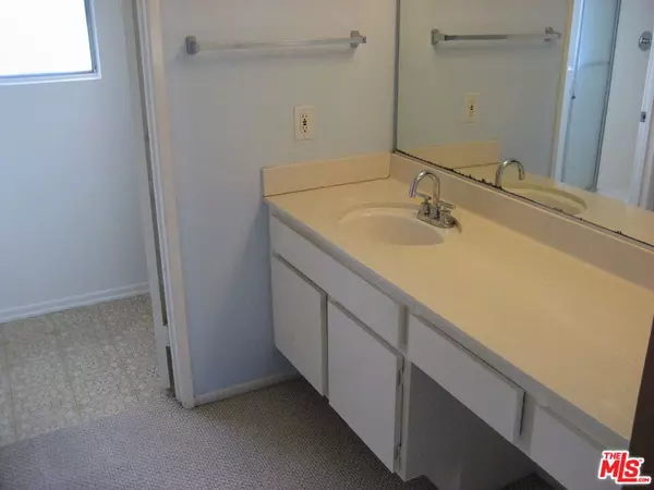 Chatsworth, CA 91311,10123 Hanna AVE