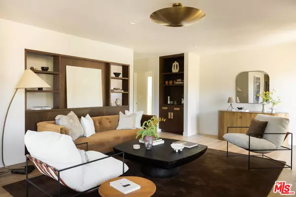 View Park, CA 90043,3815 Chanson DR