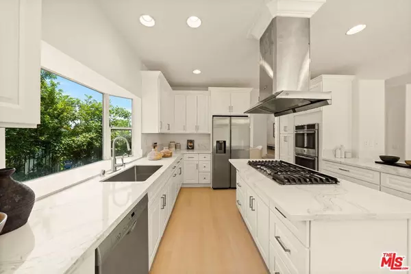 Calabasas, CA 91302,22248 Cairnloch ST