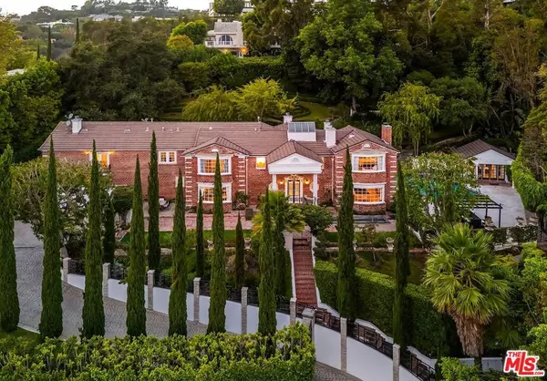 725 N Faring RD, Los Angeles, CA 90077